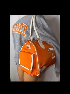 Woman’s Tennessee sports set